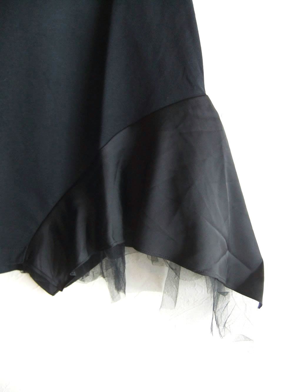 【MICALLE MICALLE Account】 HOMMAGE HIGH HORSE SCARF-HEM T-SHIRT  (ブラック)  スカーフヘム フリル Tシャツ  MAD114TEB