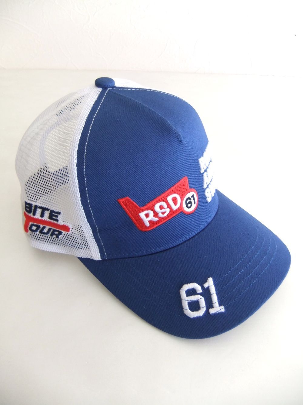 RED IRON MESH CAP  (ブルー)   ロゴ入りキャップ    RSA-24005