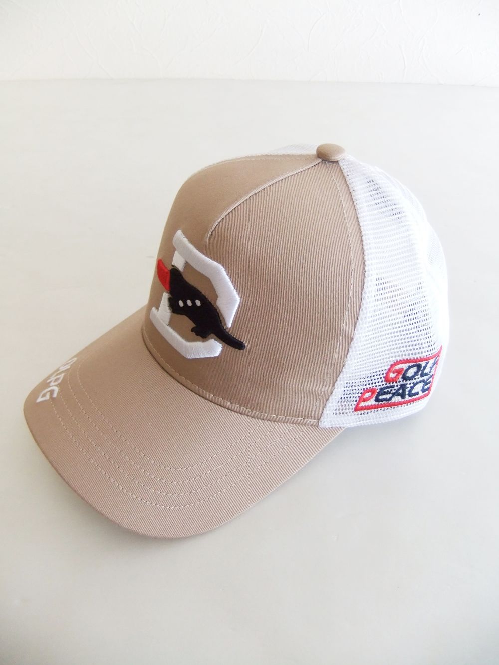 BIG D MESH CAP (ベージュ) ロゴ入りキャップ RSA-23006