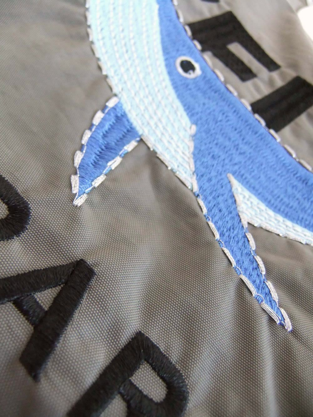 【MICALLE MICALLE Account】 HOMMAGE WHALE MOTIF FLAP BAG (グレー) オマージュ フラップ トートバッグ  MAD117GEB