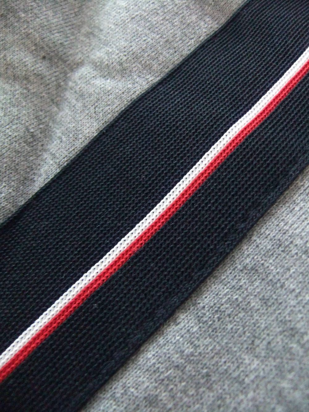 PEKKO  HARF ZIP フーディ