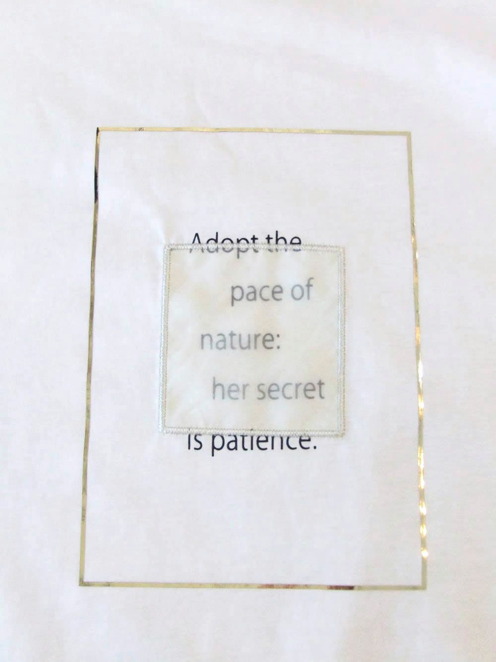 スクエア 箔プリント フロントスリット コクーン Tシャツ  (ホワイト)  626938