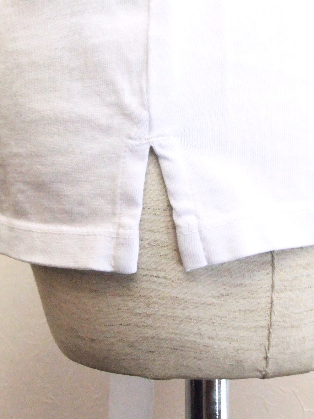 BOREA (ホワイト) ロゴ 長袖 Tシャツ