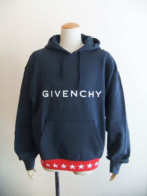 GIVENCHY（ジバンシー） ロングケープ ポンチョ 叩い