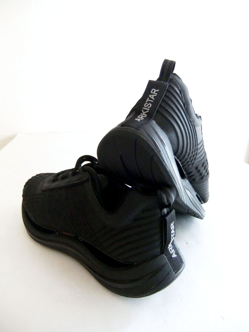 THERMOFORMED LYCRA   ハイテク スニーカー  KR969