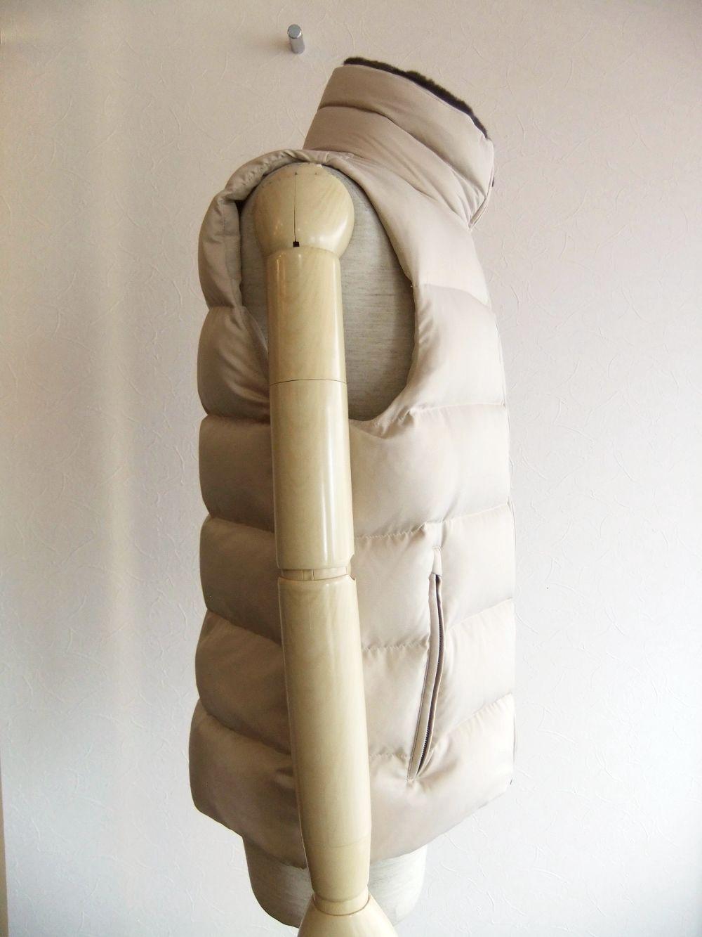 POLAR-TECH  軽量撥水ナイロン ダウン ベスト