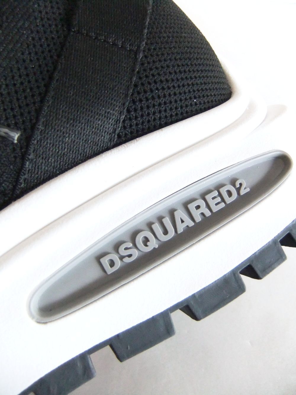 RUN DS2 SNEAKERS  (ブラック)  ロゴ スニーカー