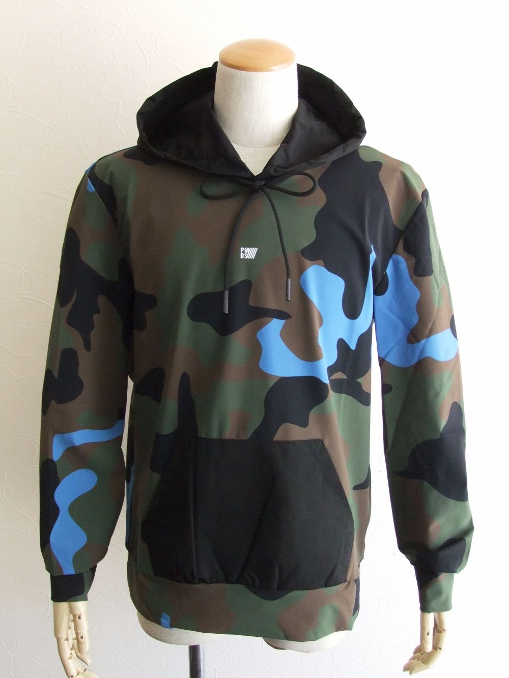 ERSA CAMO    カモ柄ストレッチ フーディー 【Safari 掲載】