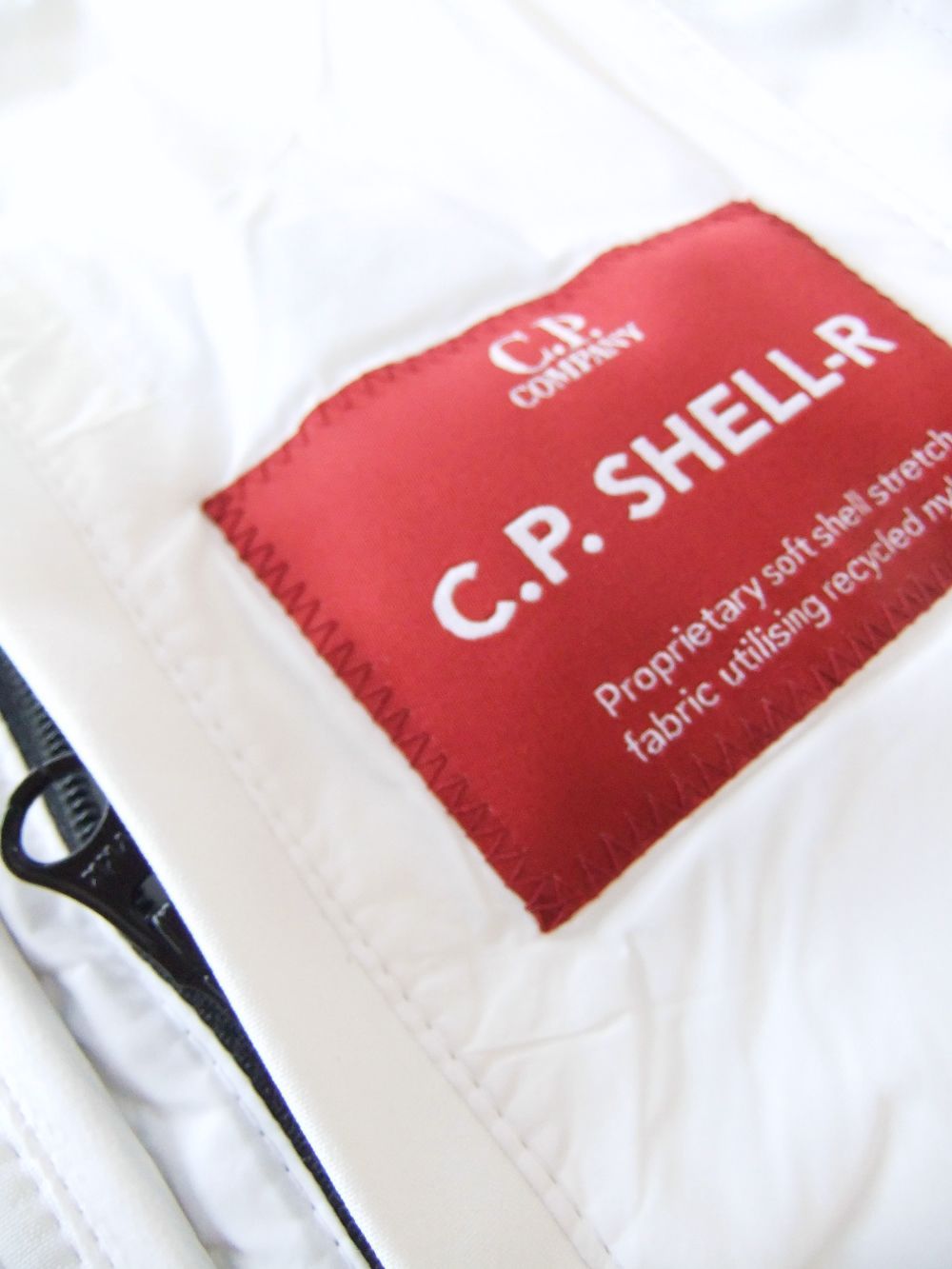 C.P. SHELL-R GOGGLE JACKET   ソフトシェル ジップアップ ブルゾン