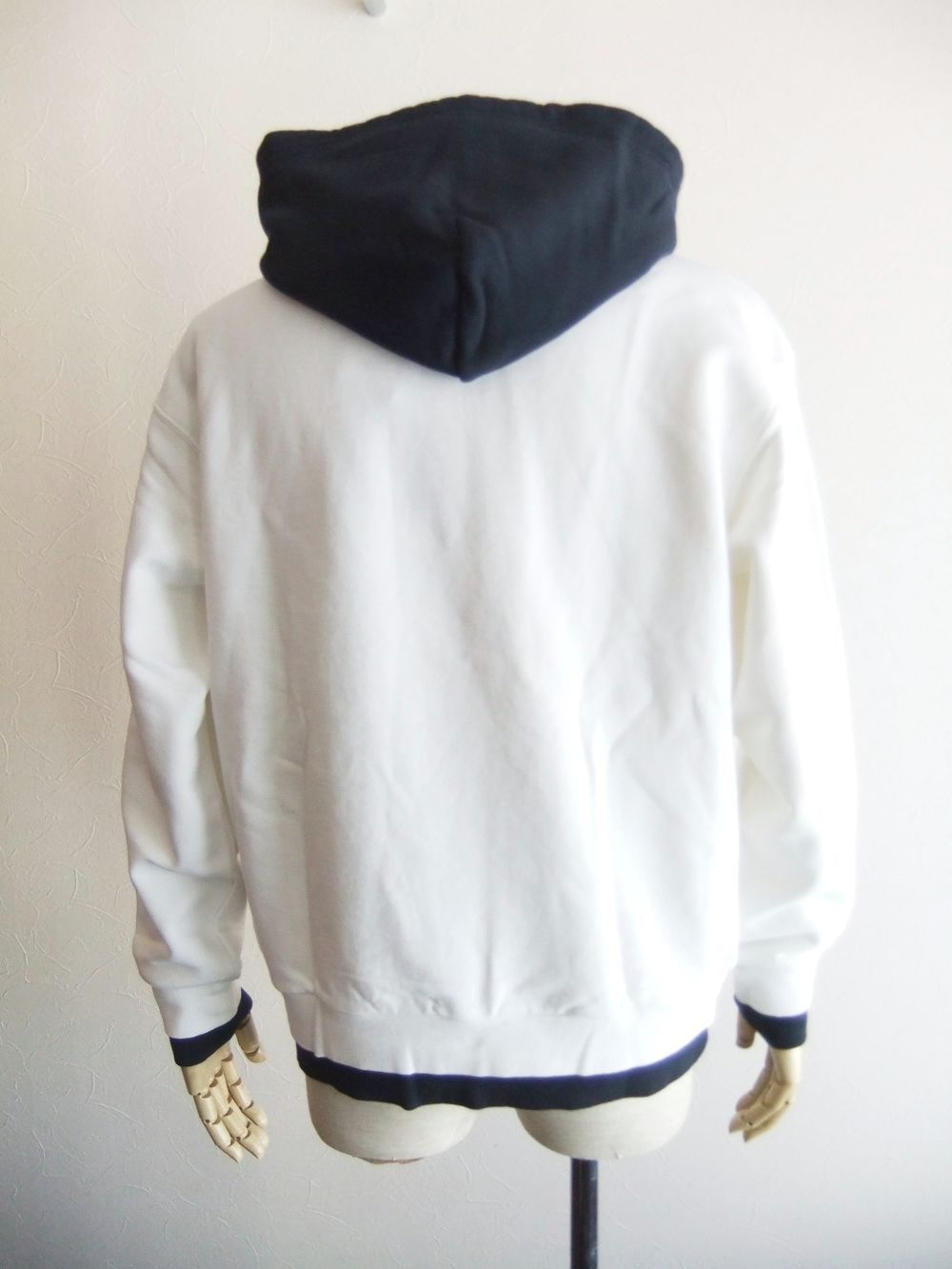 TRICK HOODIE  ロゴ入りフーディ   RSM-25232