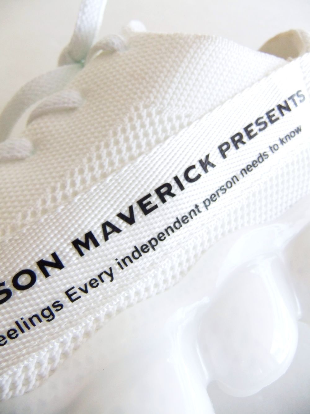 MAISON MAVERICK PRESENTS - AIR SOLE KNITTED SNEAKERS エアー MAISON MAVERICK PRESENTS - AIR SOLE KNITTED SNEAKERS エアー