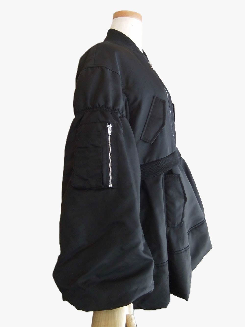 MA1 ペプラム切替え 中綿 ブルゾン   （ブラック）  MMI104JED