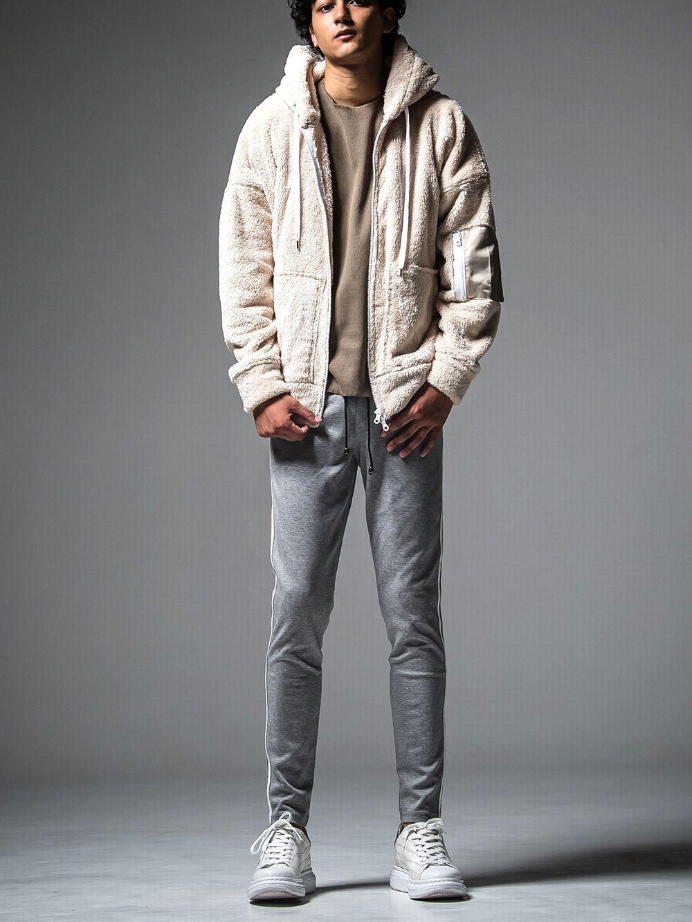 BOA ZIP LOOSE HOODIE WEST  (ベージュ)  ジップアップボアパーカー
