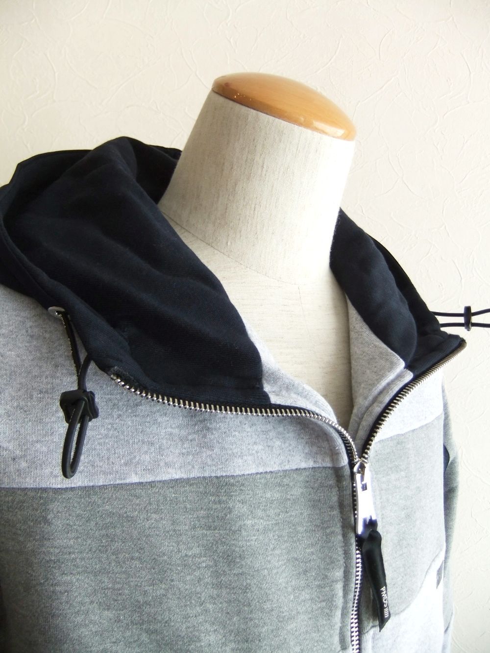 ORVO   LINE  ZIP UP パーカー