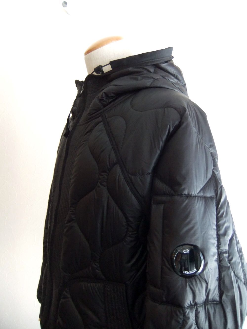 CP COMPANY ライトジャケット　フード　Mサイズ CP COMPANY ライトジャケット フード Mサイズ C.P. COMPANY C.P.