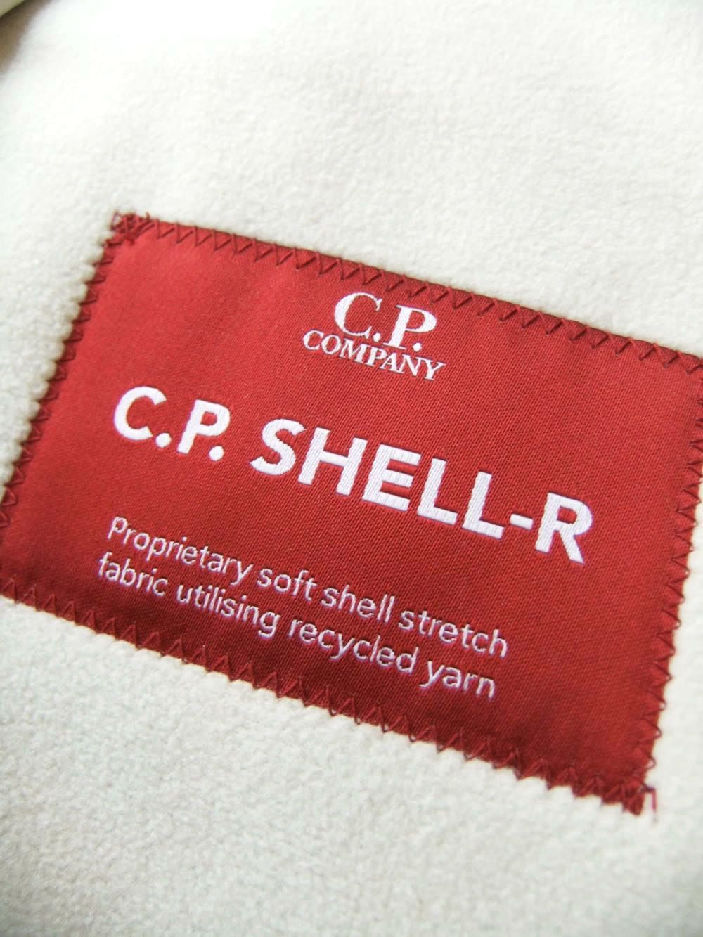 C.P. SHELL-R PADDED HOODED LENS JACKET   ジップアップ 2WAY ブルゾン