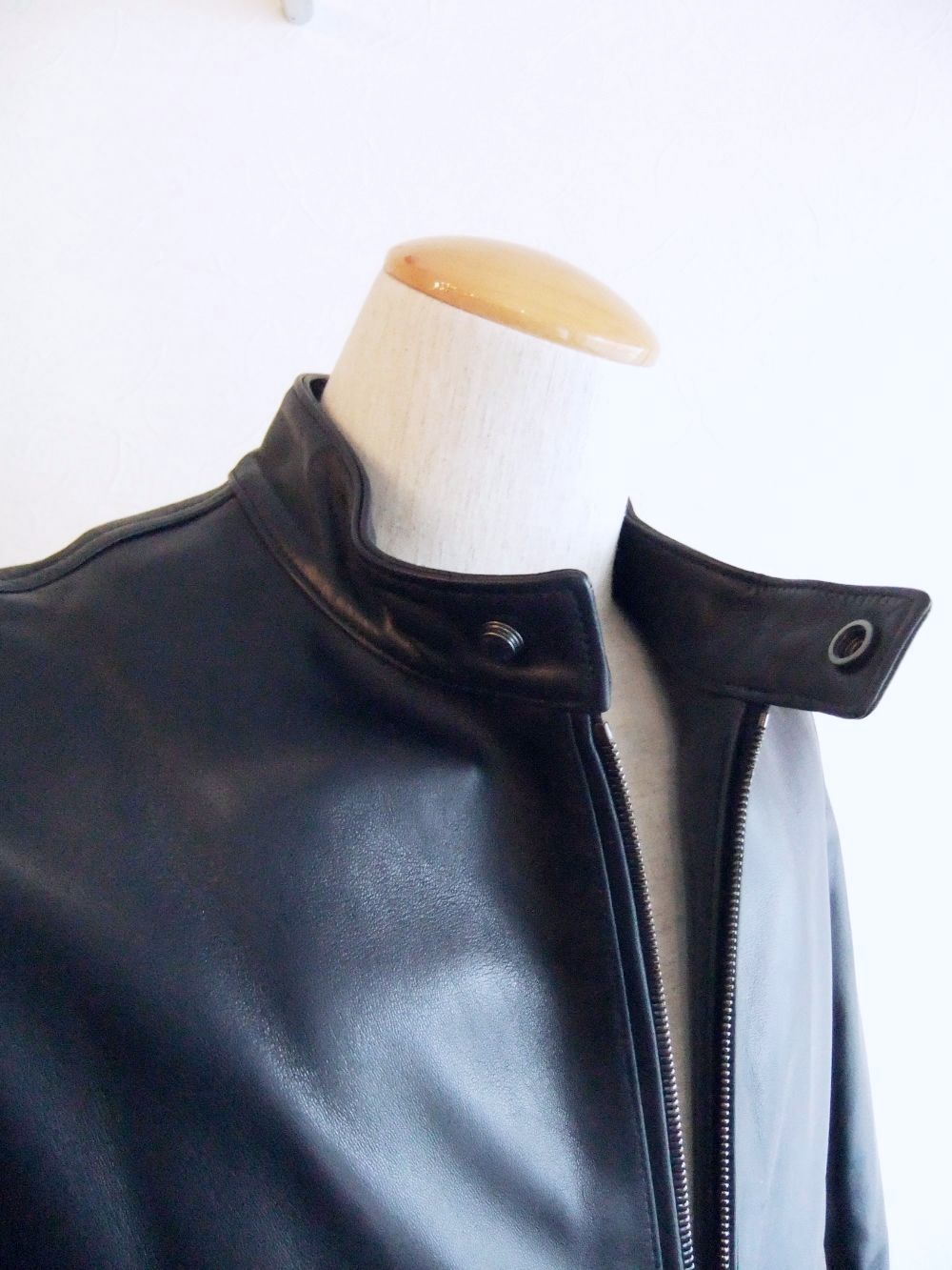 新品タグ付き エンメティ シングルレザーライダースジャケット 羊革 ラムスキン 楽天市場】EMMETI エンメティ ERICK エリック ラムスキン 襟付き