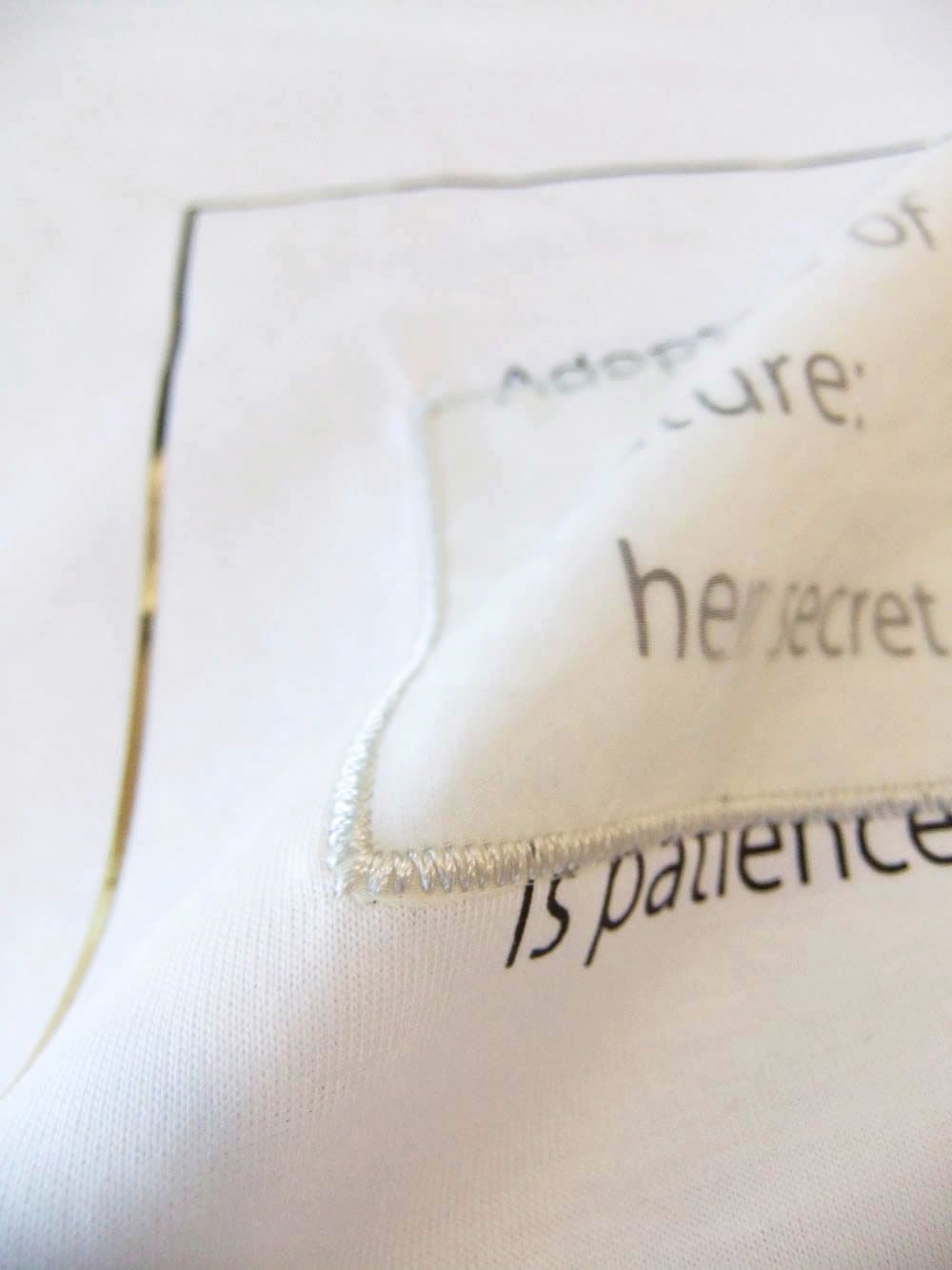 スクエア 箔プリント フロントスリット コクーン Tシャツ  (ホワイト)  626938