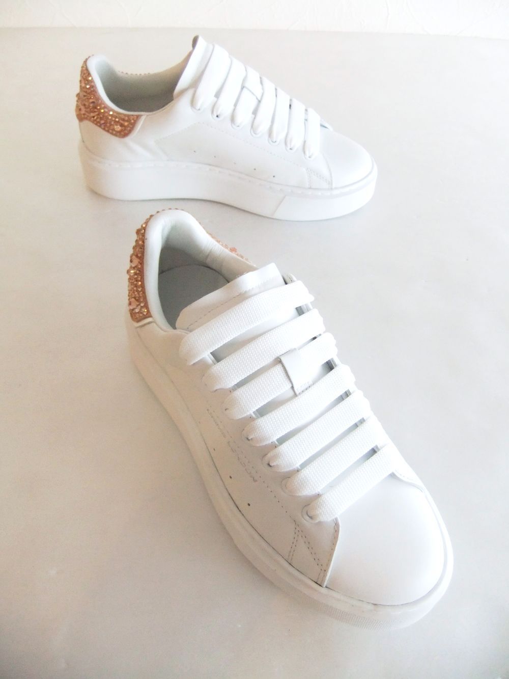 【LADIES】 ELEVATE   PINK GEMS  コート スニーカー   28709AA6