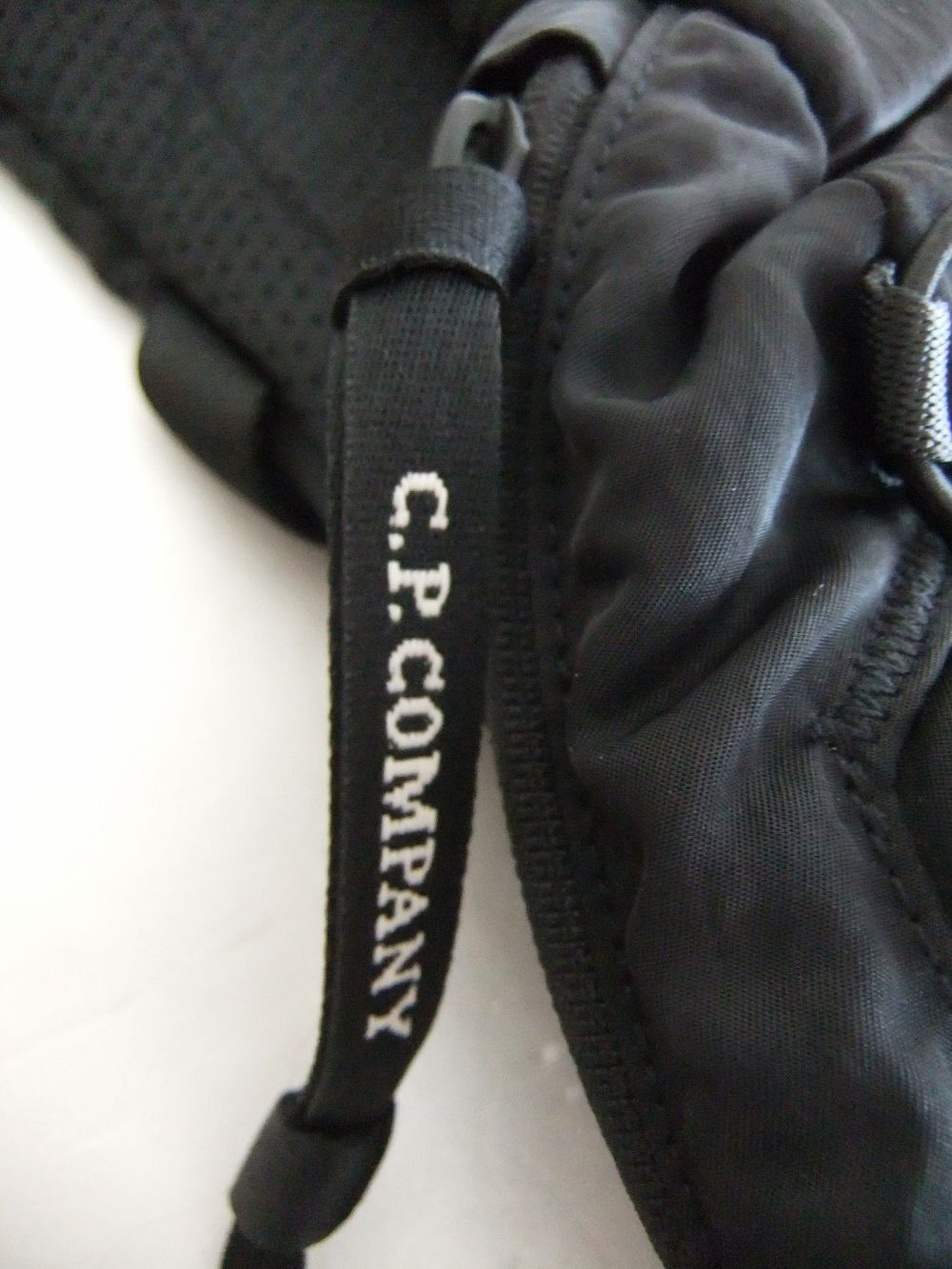 C.P. COMPANY - GOGGLES MINI BACKPACK (ブラック) ゴーグル