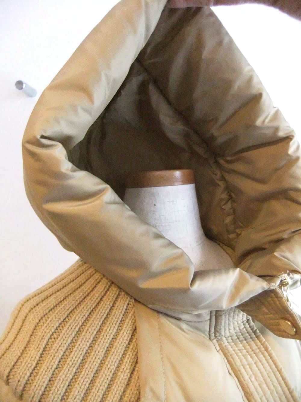 ニット × ダウン フードベスト  (キャメルベージュ)  546414