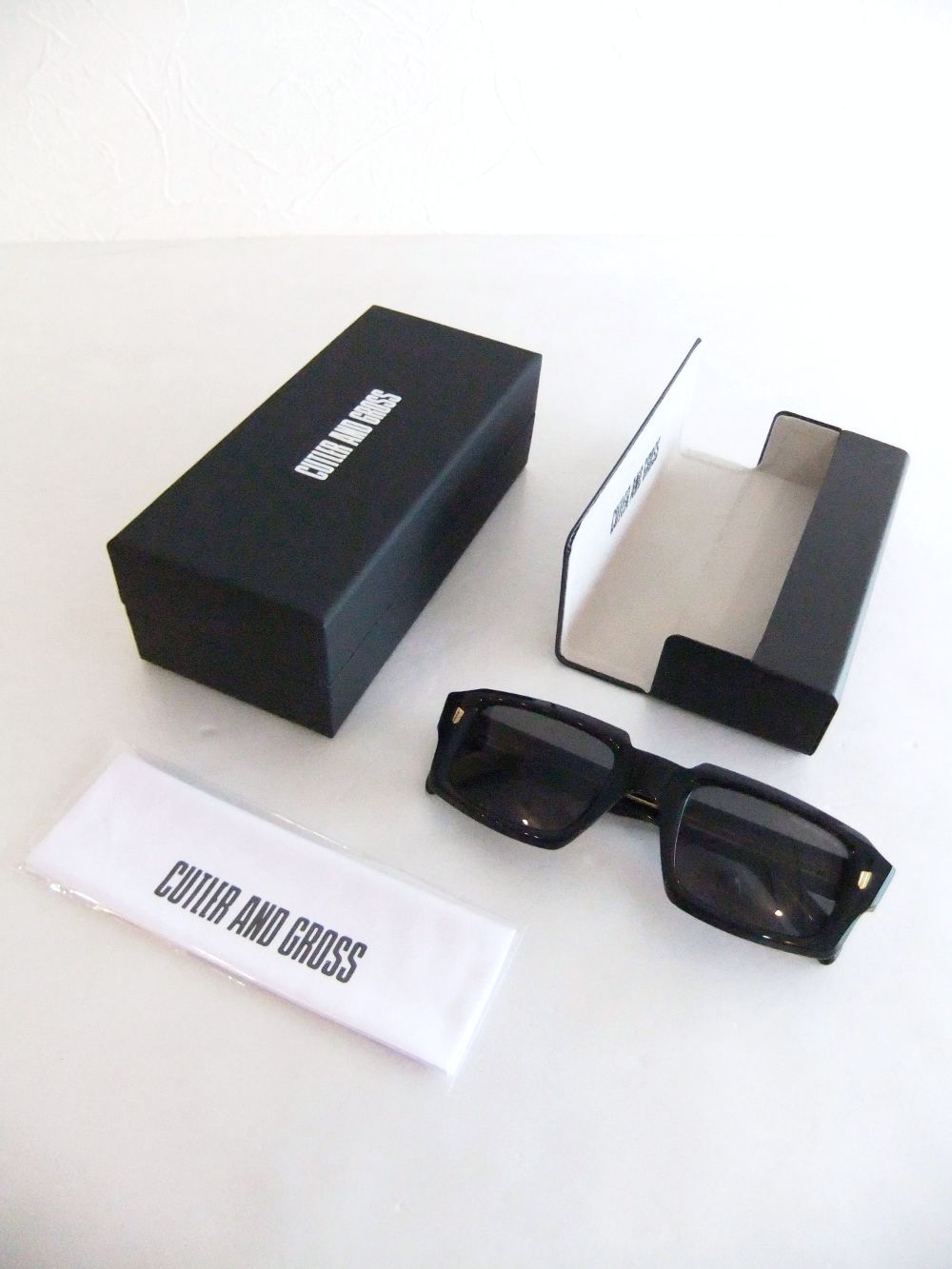 CUTLER AND GROSS   9495 RECTANGLE サングラス