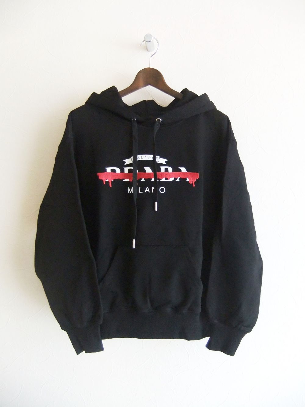 【MICALLE MICALLE Account】 HOMMAGE  PR PAINT HOODIE (ブラック)   ロゴ フーディ  MAG102TDC