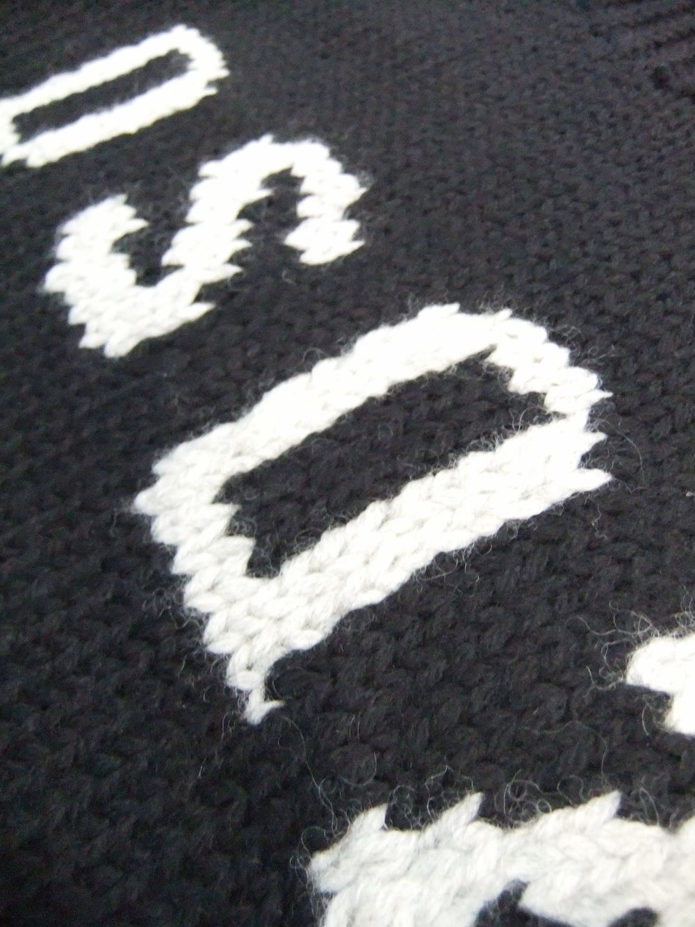 DSQ2 PULLOVER  ロゴ クルーネックセーター  (ブラック) S71HA1137