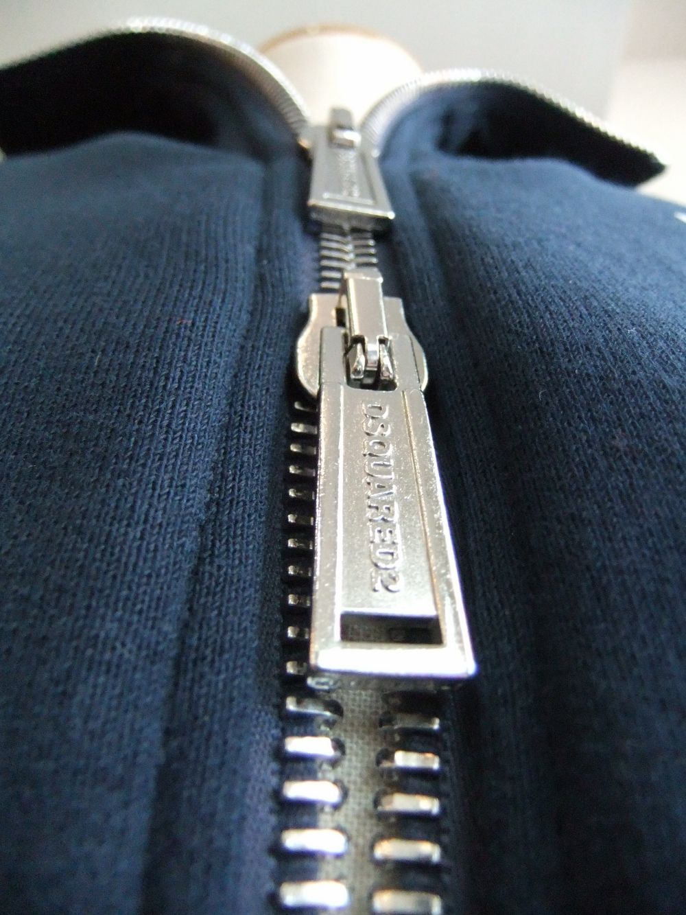 D2 ICON ZIP SWEATER     ICONロゴ スウェットトラックジャケット   S79HG0006