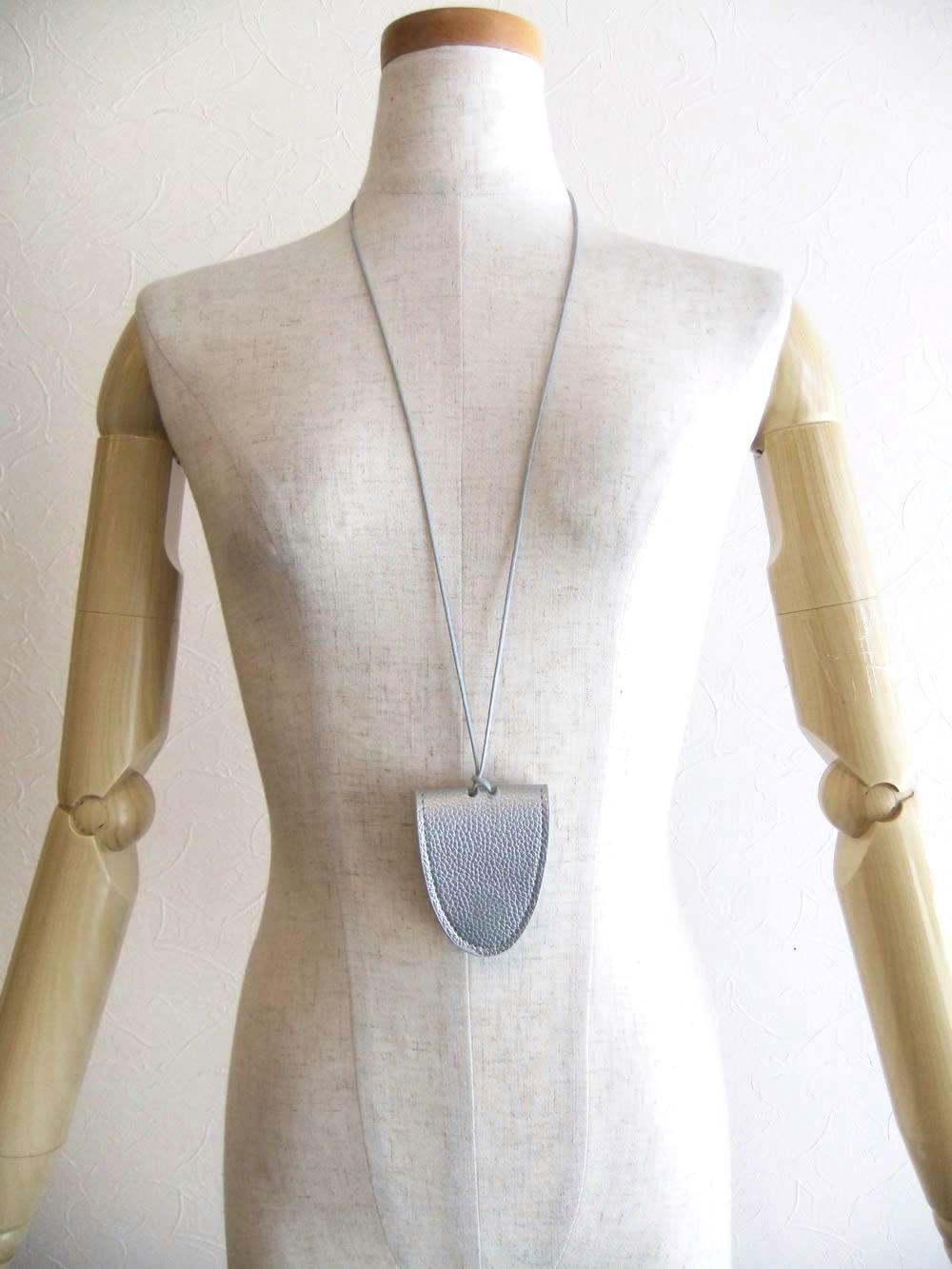 サングラス ホルダー ネックレス (シルバー)   626973