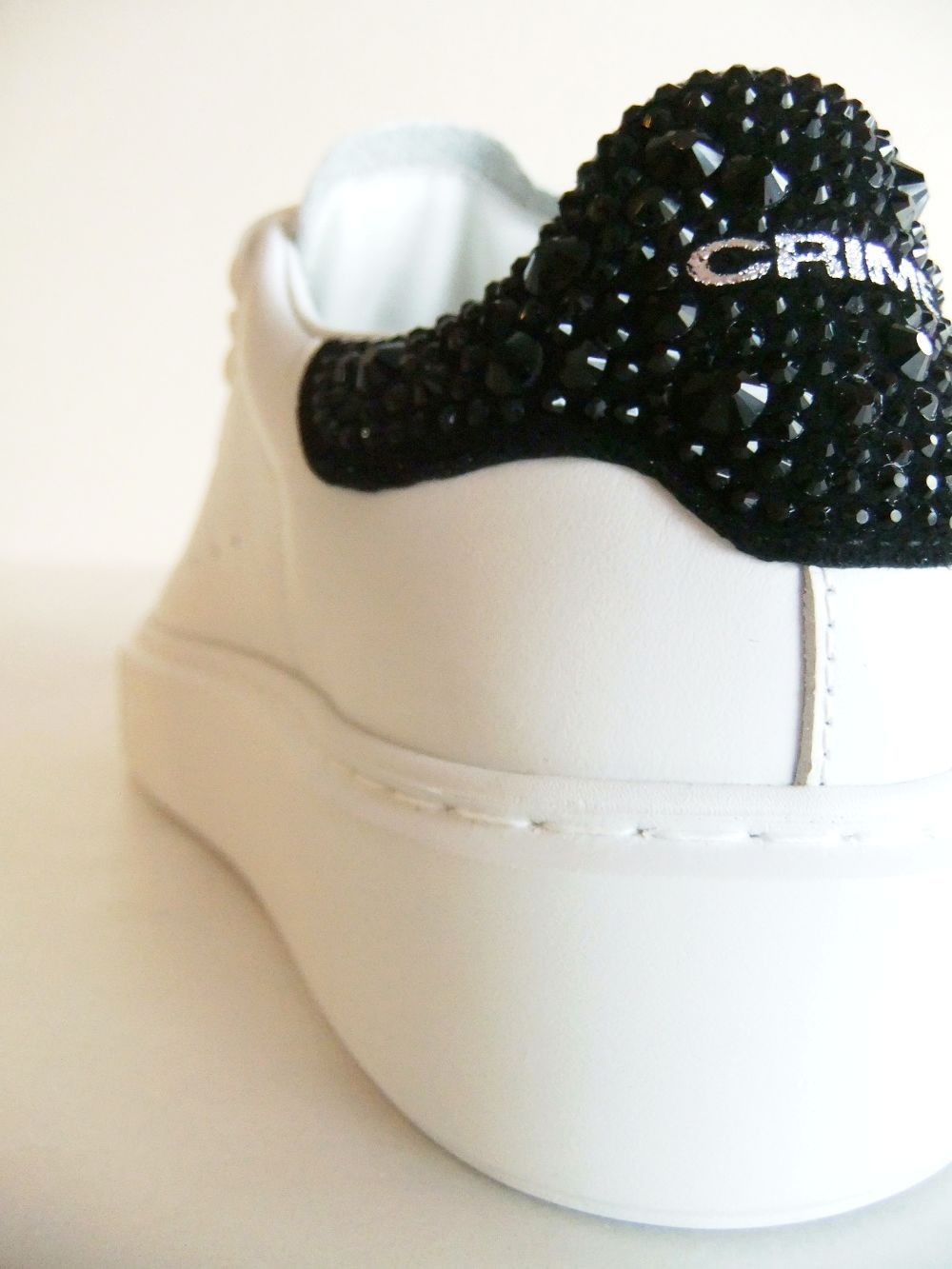 【LADIES】 ELEVATE   BLACK GEMS コート スニーカー   28706AA6