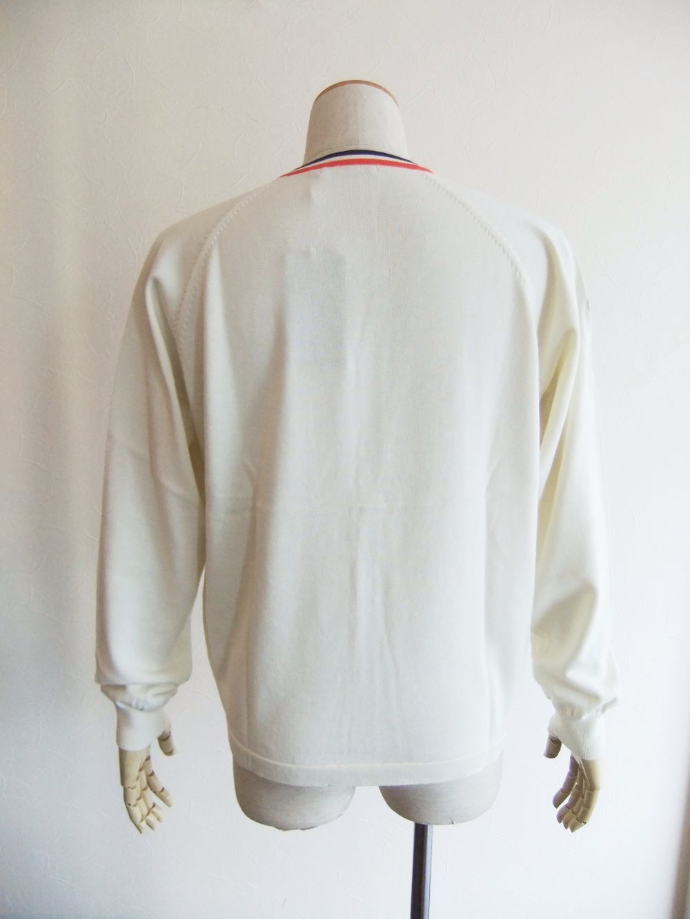 SAINT-GERMAIN CARDIGAN    (アイボリー)  ロゴ入り コットン カーディガン    RSM-24092
