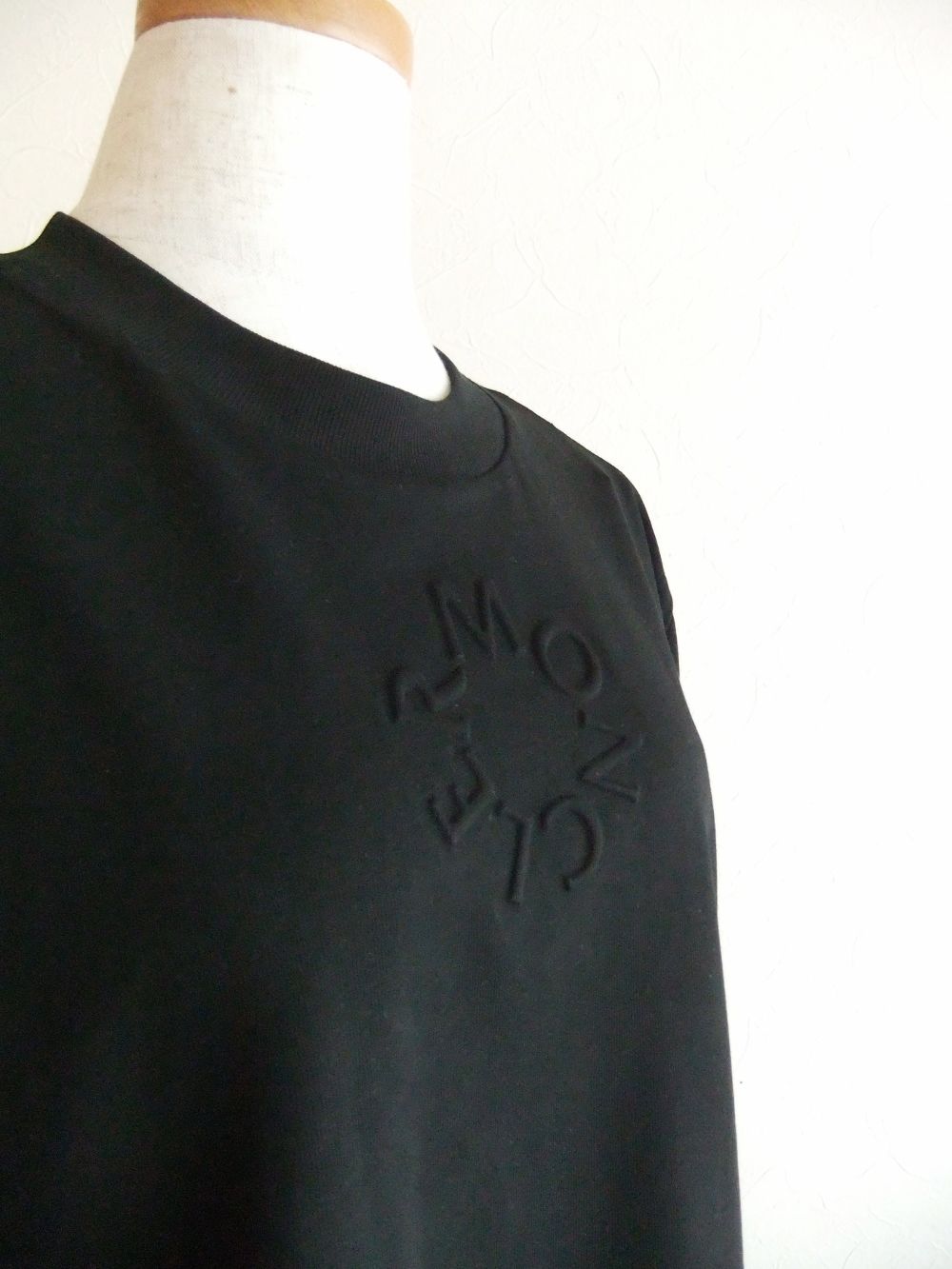 【LADIES】   エンボスロゴ  オーバーサイズ  Tシャツ