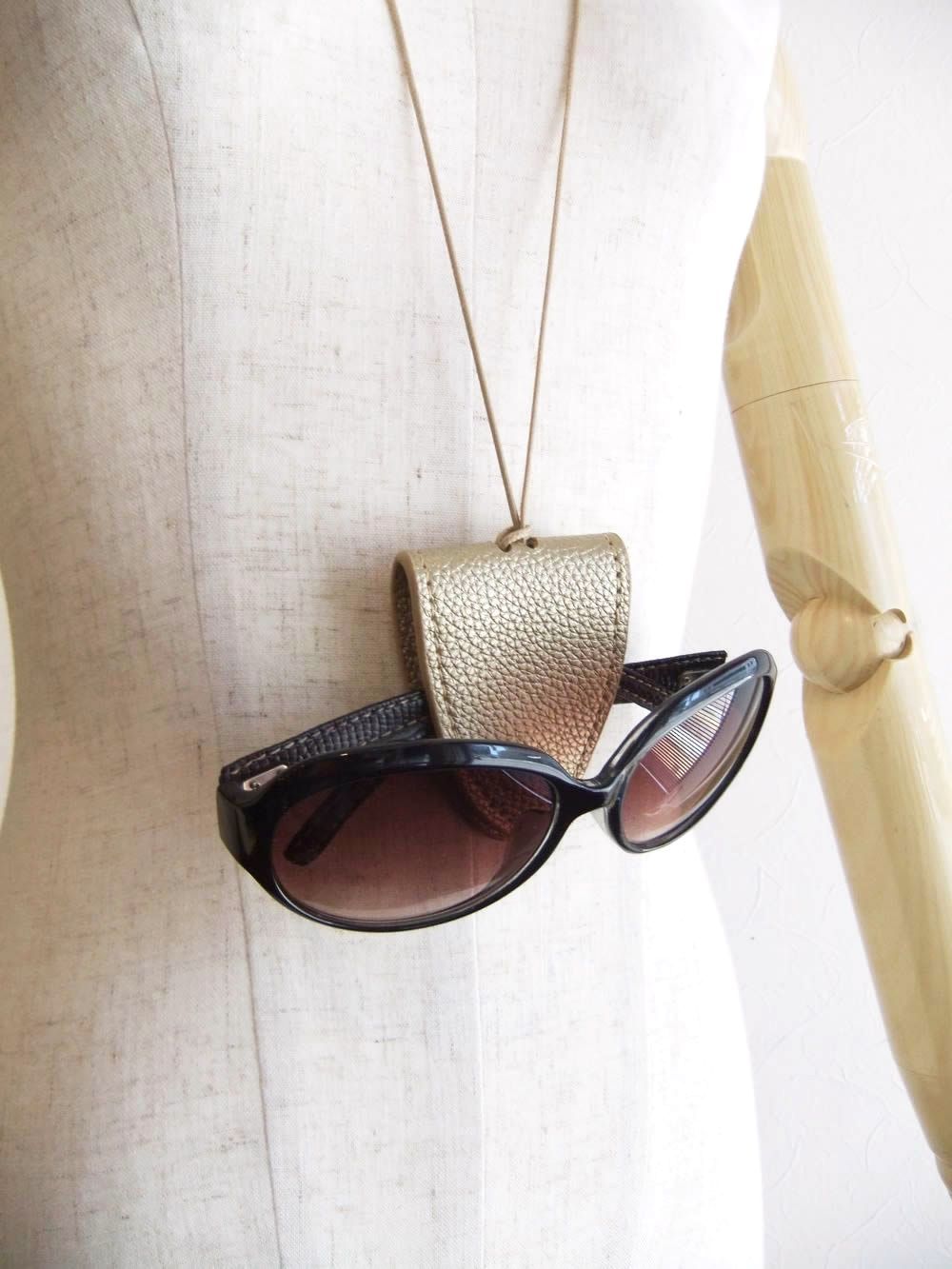 サングラス ホルダー ネックレス (ゴールド)   626973