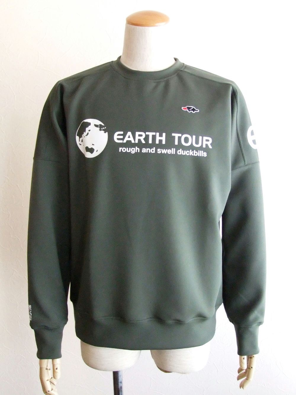 rough & swell - EARTH TOUR SWEAT ロゴ入りスウェットシャツ
