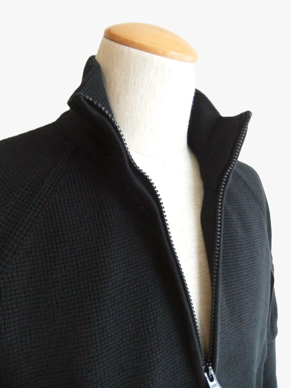 WAFFLE KNIT COTTON ZIP LENS CARDIGAN   (ブラック)   ジップ ニット ジャケット
