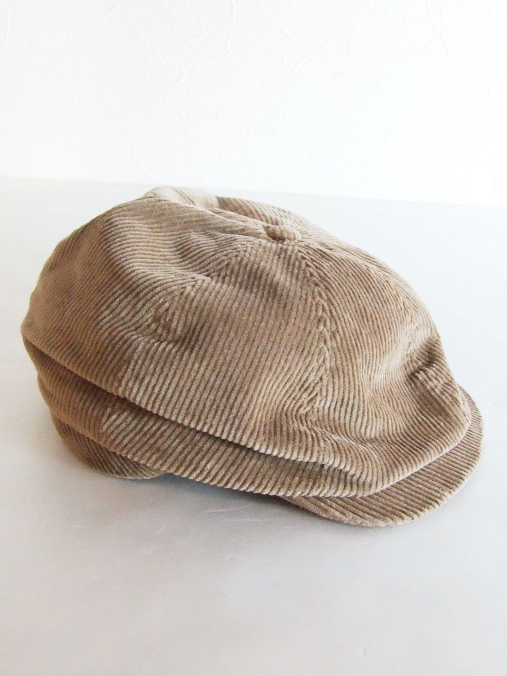 HATTITUDE NEWSBOY CAP  (ベージュ) コーデュロイ ハンチング