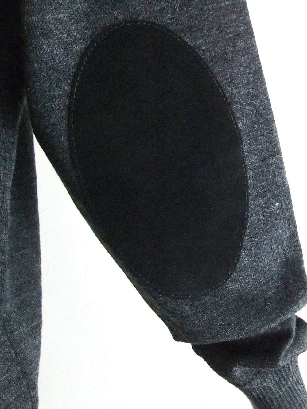 MAISON MARGIELA  レザー エルボーパッチ V ネック セーター