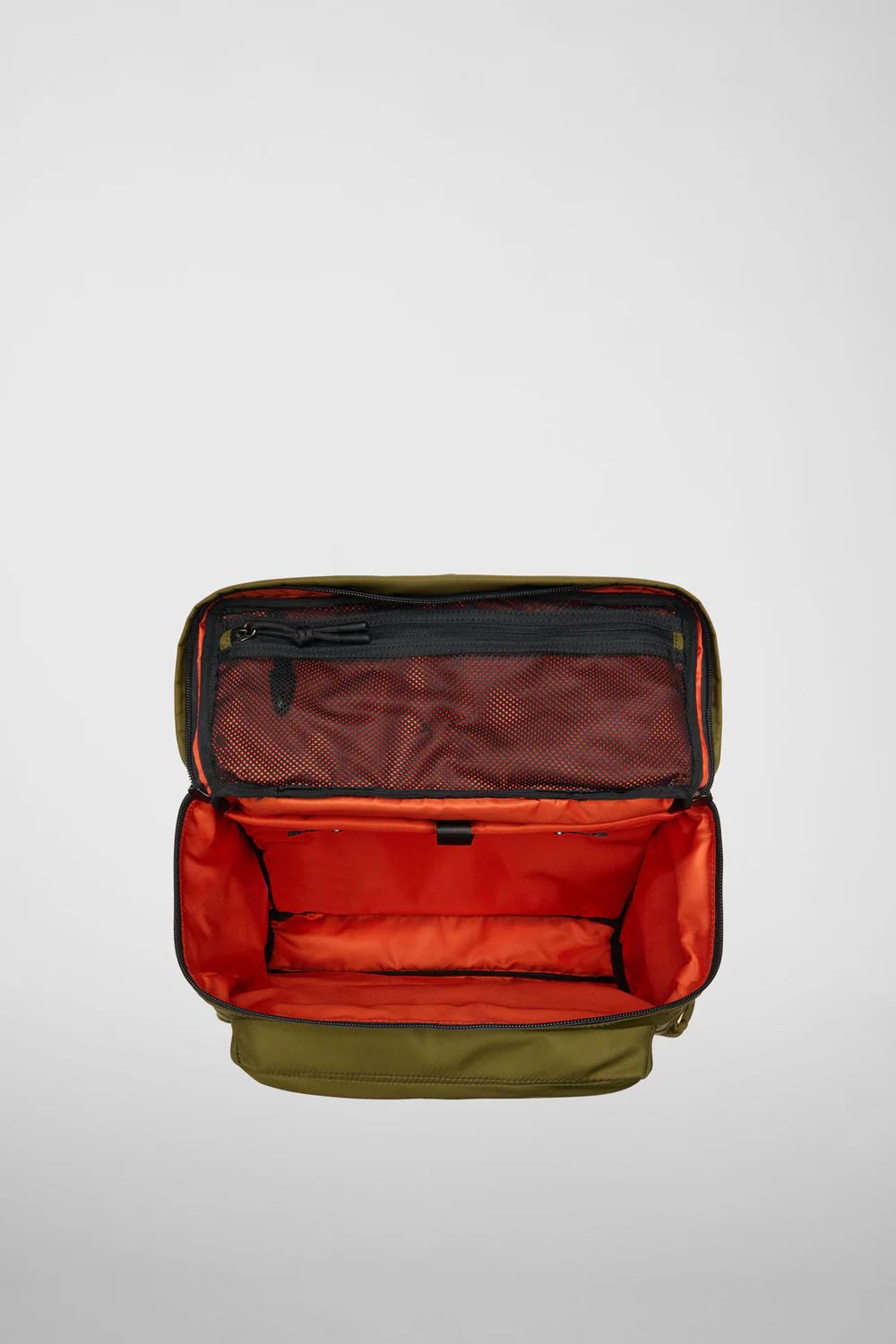 East+West Nylon   M   (カーキ)    ナイロン バックパック