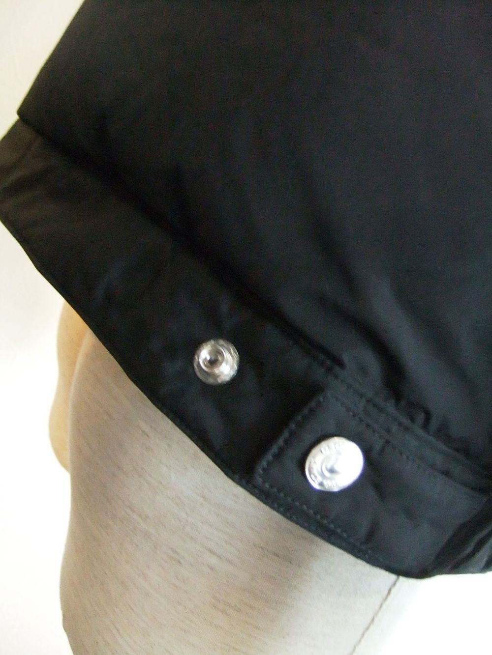 襟付き ダウンジャケット  LIGHTLY PADDED NYLON JACKET  (ブラック)  S74AM1097