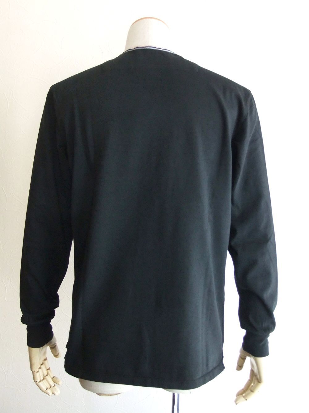 BOREA (ブラック) ロゴ 長袖 Tシャツ