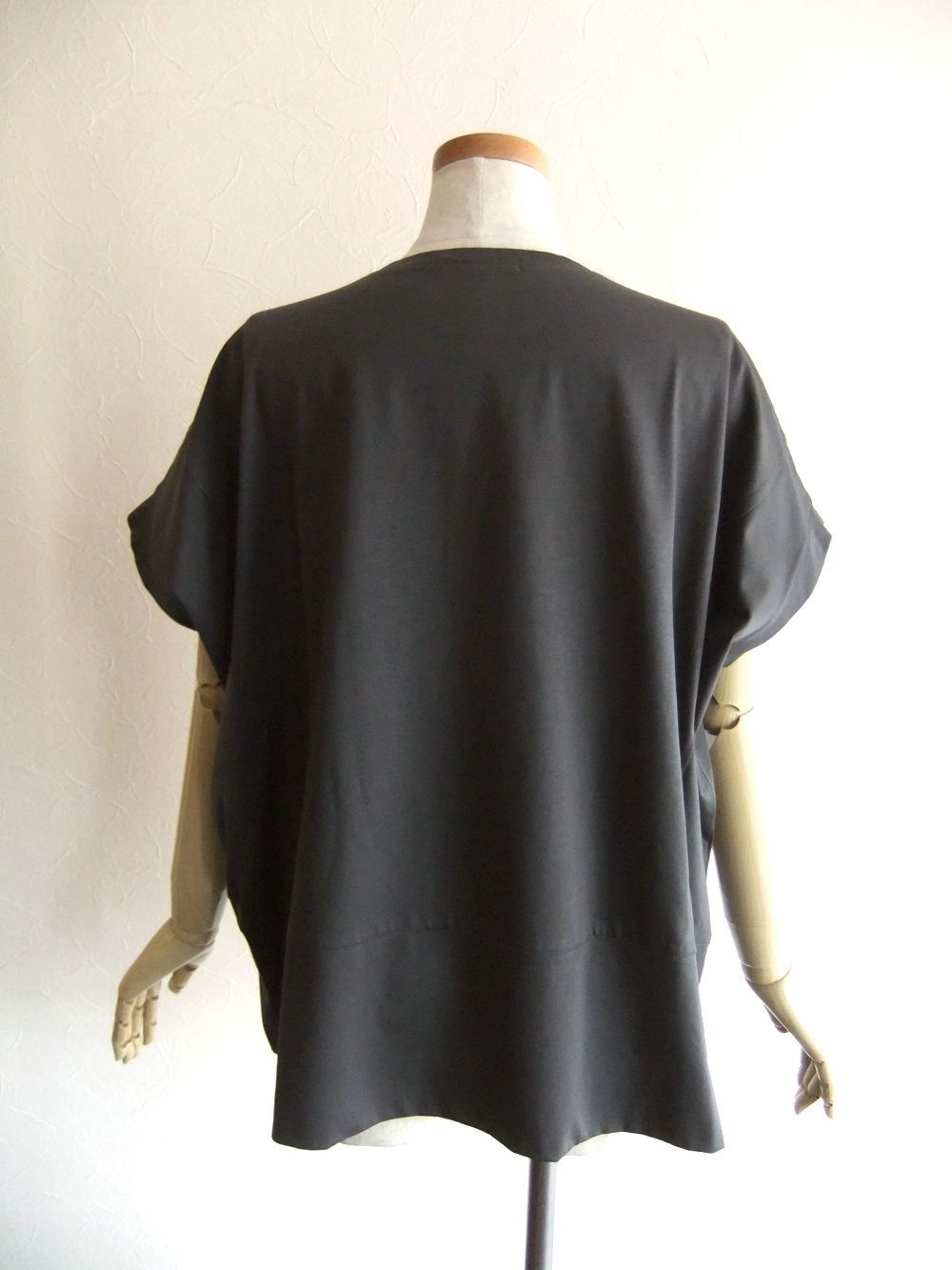 フロントスリット コクーン Tシャツ  (チャコール)  526975