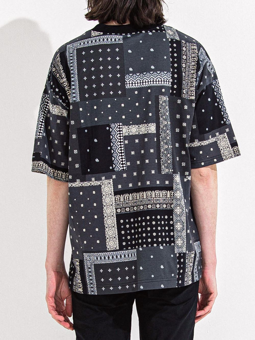 BANDANA OVER  TEE  (ブラック)   バンダナ柄 オーバーサイズ Tシャツ