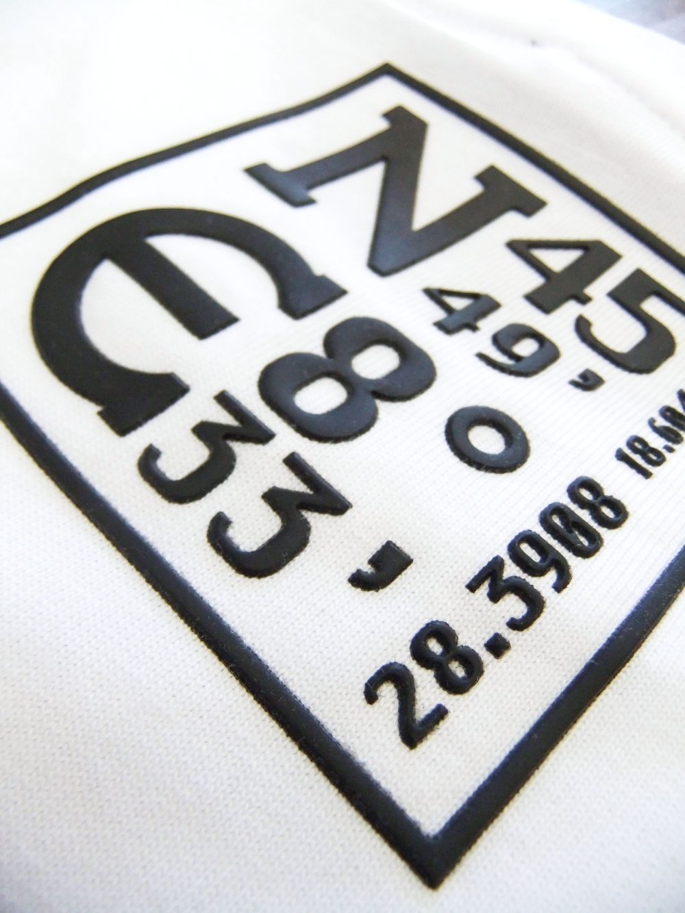 HERNO Laminar ロゴ クルーネックTシャツ   JG005UL-52000