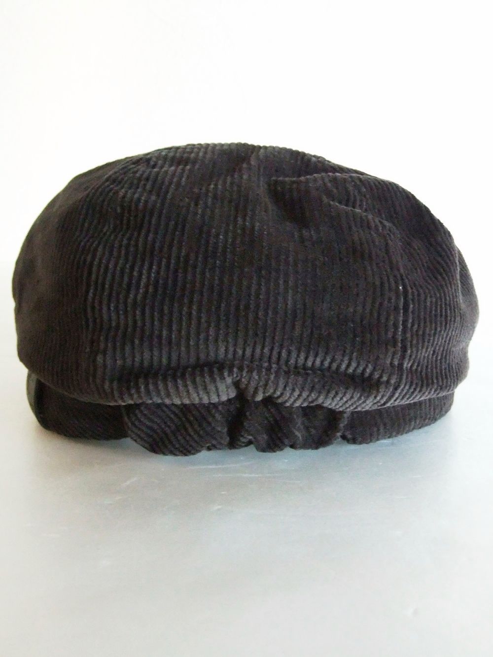 HATTITUDE NEWSBOY CAP  (ブラウン) コーデュロイ ハンチング
