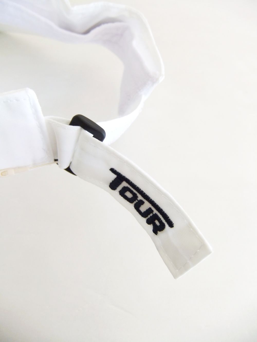 RED IRON SUN VISOR  (ホワイト) ロゴ入りサンバイザー  RSA-24008