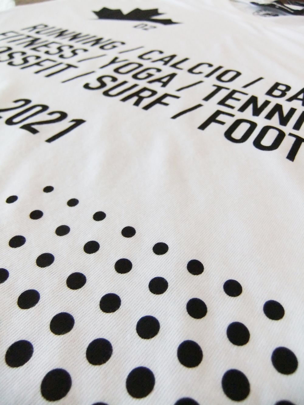 DOMINATE SPORT ロゴプリント T-SHIRT   S74GD0840