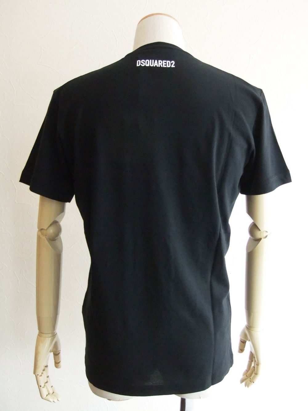 D2 MESSAGE  ロゴプリント T-SHIRT  (ブラック)  S74GD0837