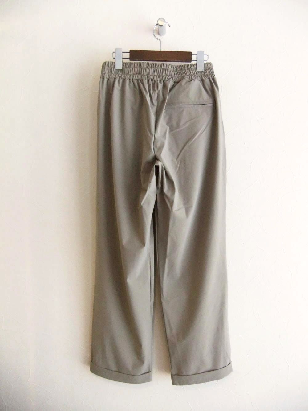 PANTS OVER PINCES COLD  (ベージュ) ナイロン ストレッチ パンツ