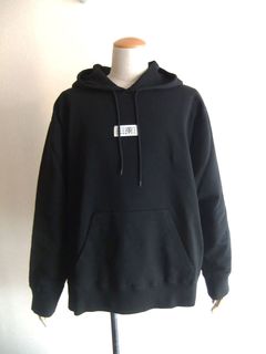 《MM➅》 Maison Margiela  (ブラック)  ナンバリングスウェットシャツ